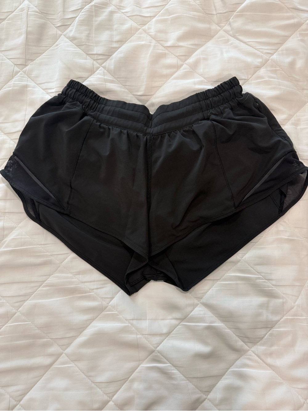 Black Lululemon Hotty Hot Shorts 2.5”
